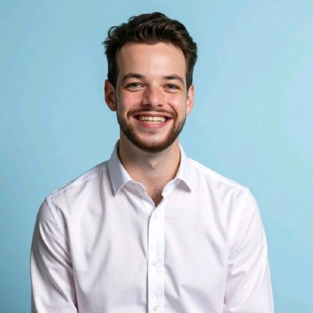Portretfoto van Neal Teuben